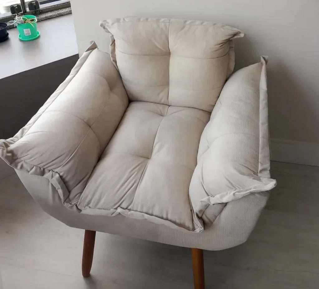 Poltrona Decorativa Suede (3 cores)