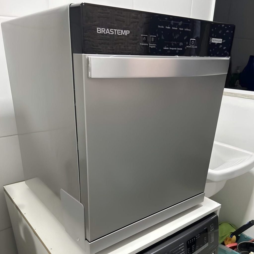Lava-Louças Brastemp 8 Serviços Inox - BLF08BS 127v