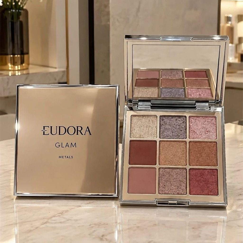 Paleta de Sombras Glam Metals Eudora com 9 Cores de Brilho Metálico E Mate