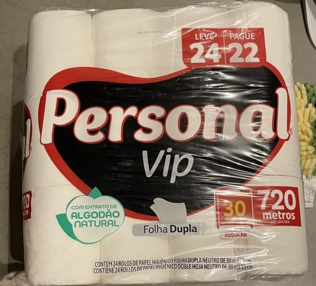 ESSE PAPEL É TÃO MACIO QUE DÁ VONTADE DE FAZER ALMOFADA!