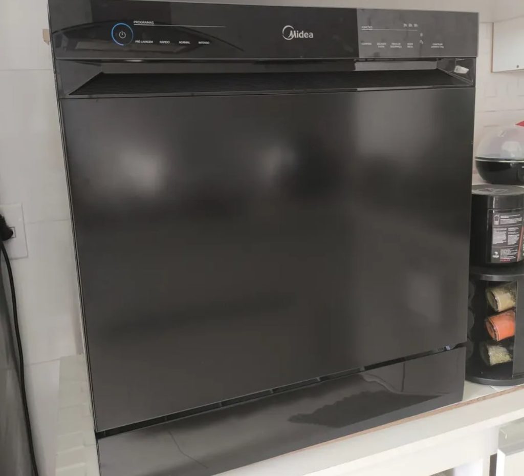 AGORA EU POSSO FICAR COM A MÃO NA MASSA E NÃO NA LOUÇA!