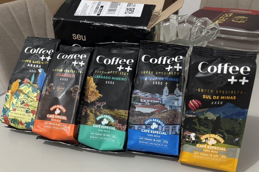 CAFÉ EM GRÃO É IGUAL A AMOR: FORTE E QUE NÃO ACABA!