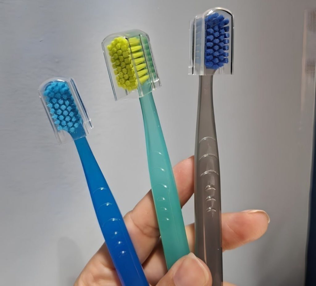 PRA DEIXAR O SORRISÃO MAIS BRANQUÍSSIMO QUE O CÉU AZUL!