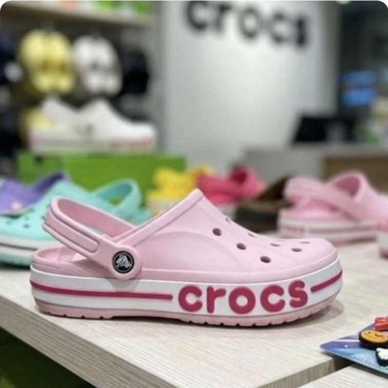 MINHA COR PREFERIDA DE CROCS