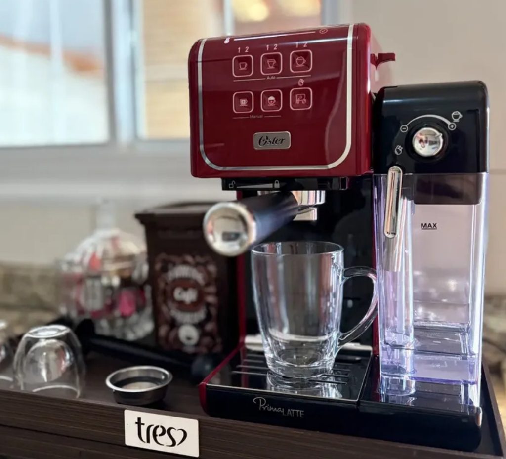 Cafeteira Espresso Primalatte Touch Red Oster 220V