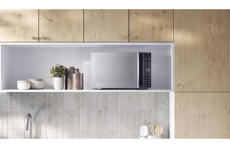 Micro-ondas Electrolux 36L cor Inox Efficient com Descongelamento Assistido ME36S 220v