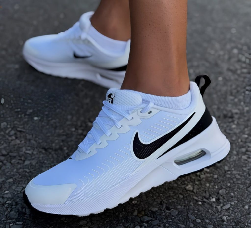 Tênis Nike Air Max Nuaxis