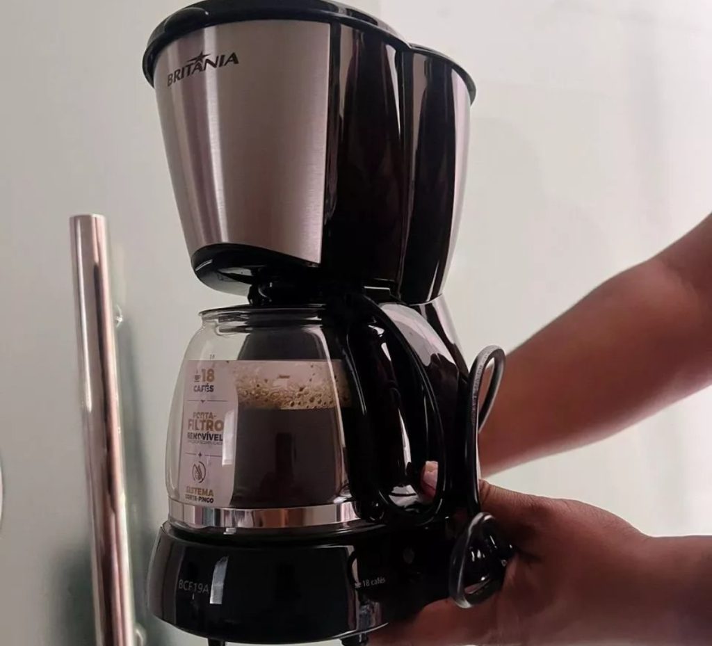 CAFÉ PRA GALERA TODA, OU SEJA, JÁ PODE CHAMAR A QUEBRADA!